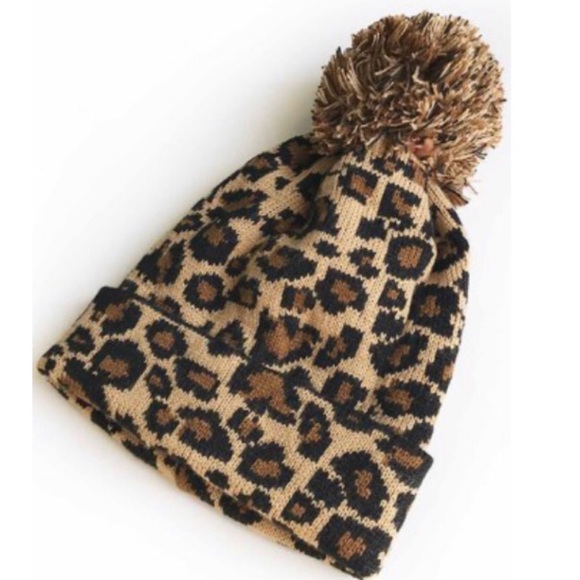 Leopard print beanie hat - Picture 3 of 7